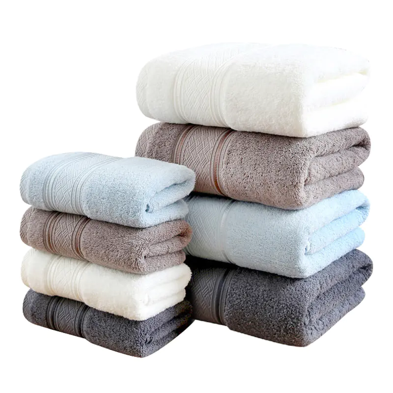 Полотенца 720 GSM: идеальный баланс мягкости и скорости высыхания для любой ванной комнаты.